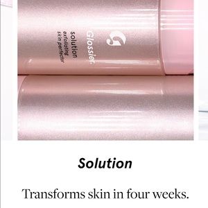 GLOSSIER🧖‍♀️✨Solution: Exfoliating Skin Perfector
